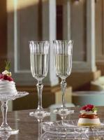 The Paşabahçe Patisserie series sets the new standard for refined service. _The new Paşabahçe Elegant divided service plate becomes the centerpiece of